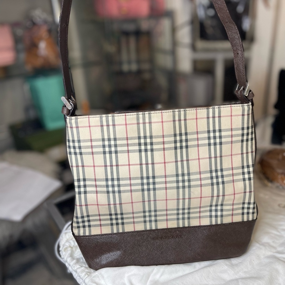 Burberry tote